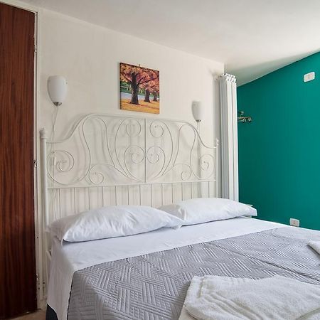 Otello Rooms Катания Екстериор снимка