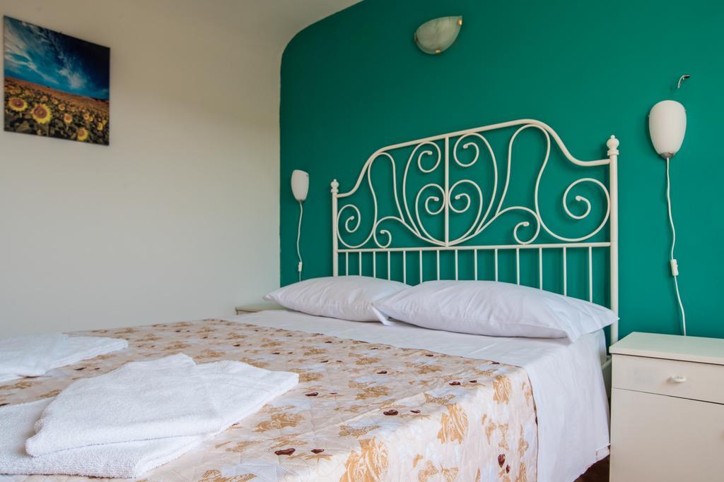 Otello Rooms Катания Екстериор снимка